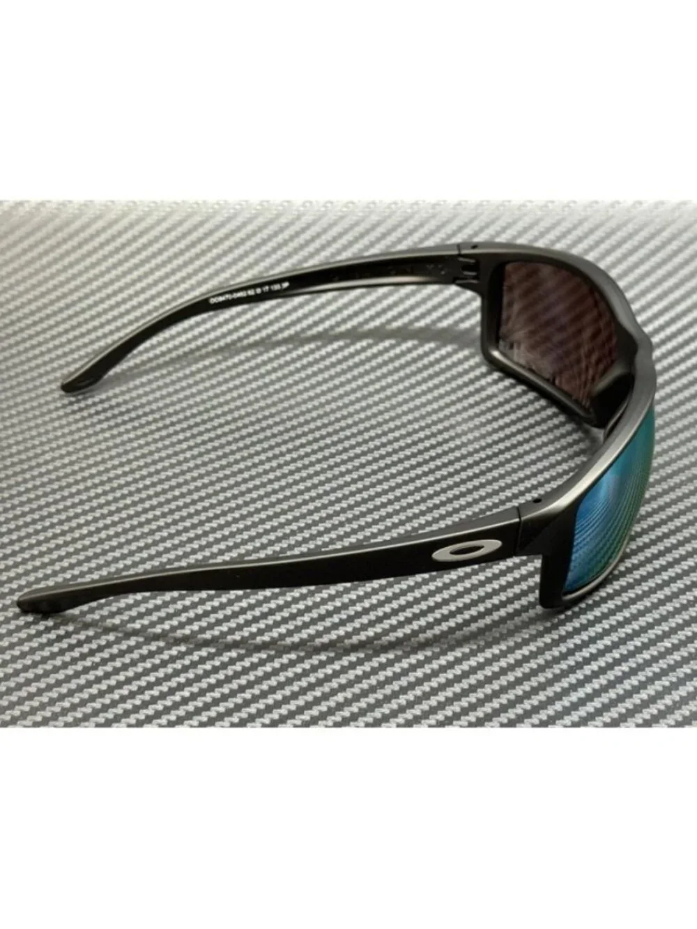 New Oakley Men Matte Black Sunglasses 62-17-133